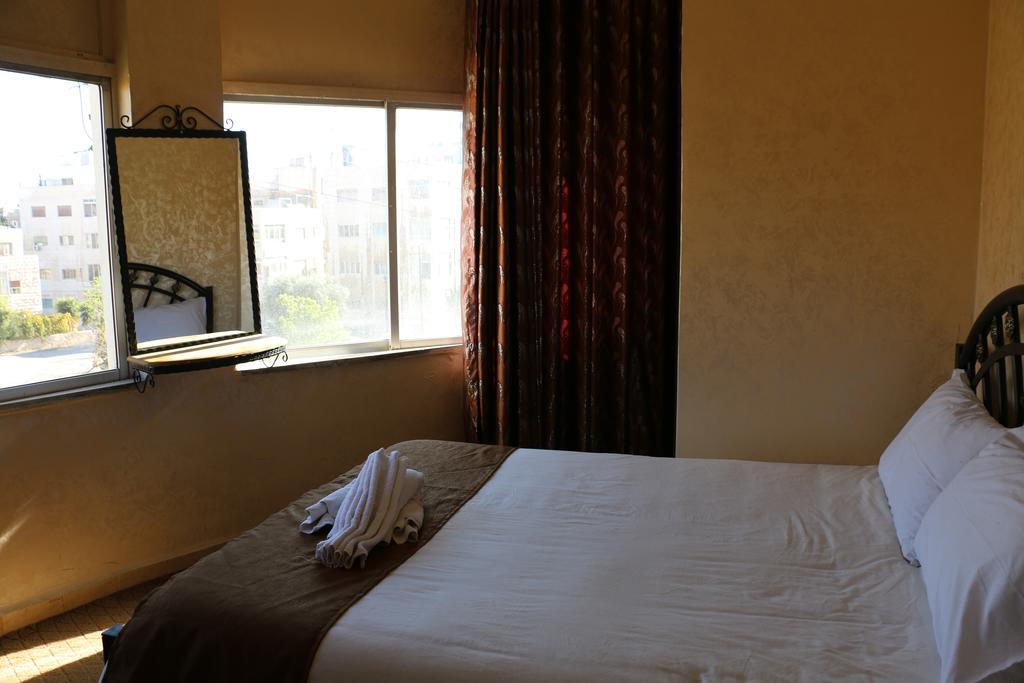 Caravan Hotel Amman Exterior foto
