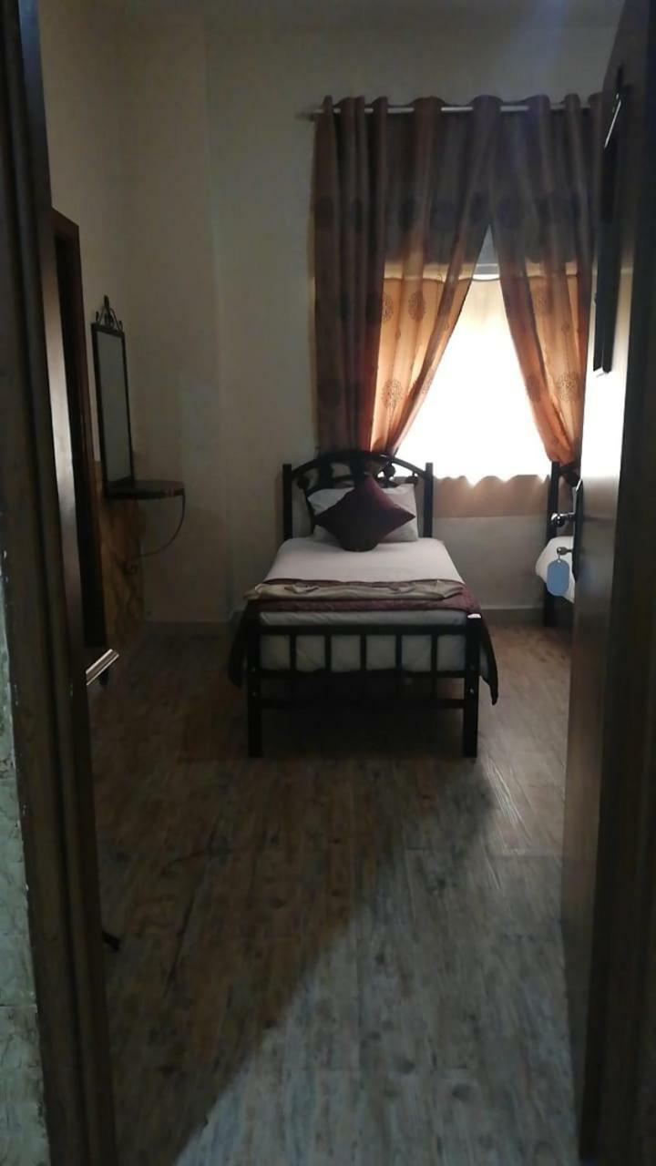 Caravan Hotel Amman Exterior foto