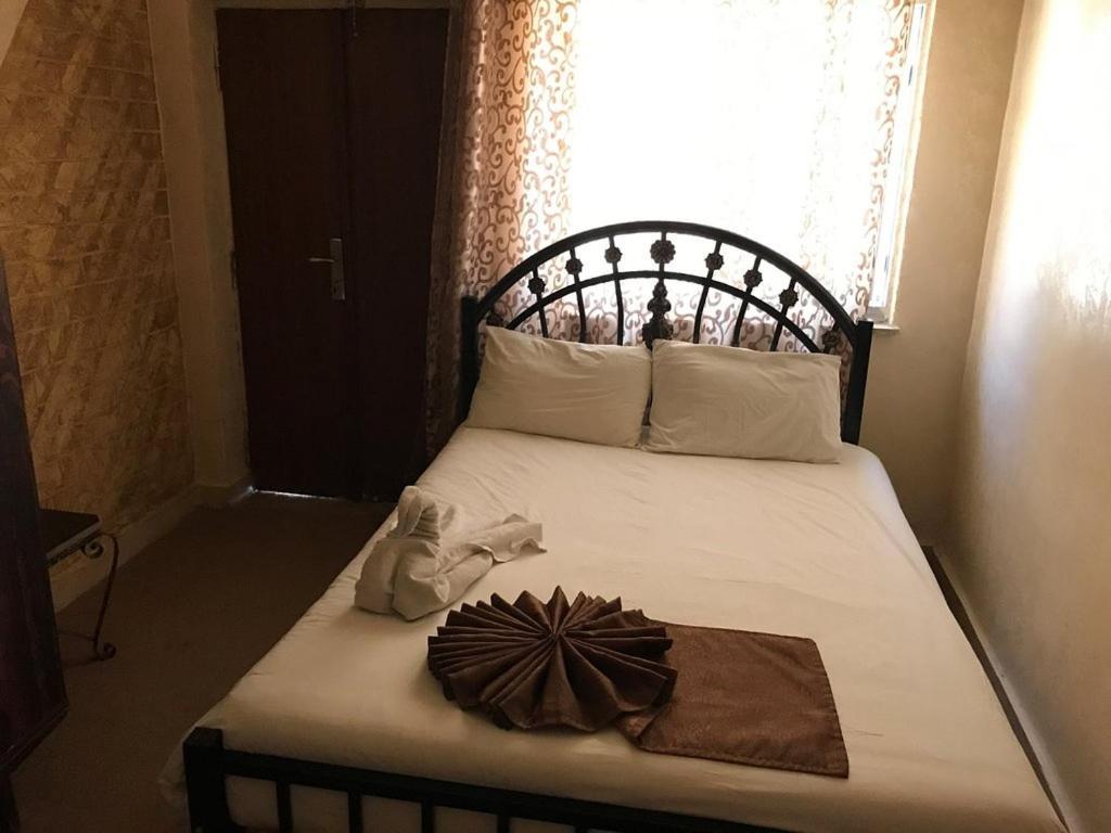 Caravan Hotel Amman Exterior foto